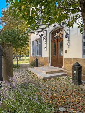 Foto - Ein Arbeitsumfeld, das Mitarbeiter begeistert – Bürofläche in Villa auf der ERBA-Insel