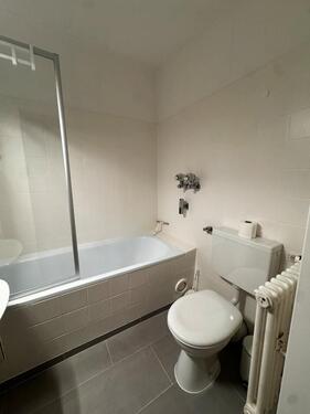 Foto - Etagenwohnung mit 100,00 m&sup2; in Kassel zur Miete