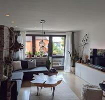 Zentrumsnahe Wohnung mit Einbauküche, zwei Balkonen und Gartenmitbenutzung - Deggendorf