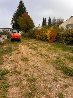Foto - Stllplatz für PKW Wohnwagen Wohnmobil Erding
