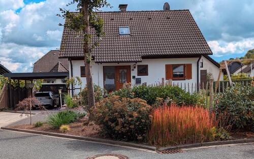Foto - Modernisiertes Einfamilienhaus in ruhiger Lage