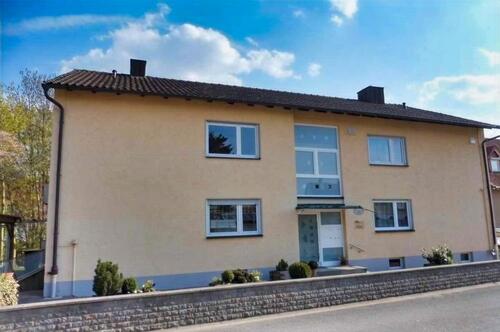 Foto - Gepflegte, sofort beziehbare 3 Zimmer-Wohnung mit Balkon und Carport in ruhiger Siedlungslage - Nähe Schulzentrum