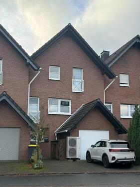 Foto - Reihenmittelhaus in Elkenroth, 4 Schlafzimmern, 2 Bäder, Garage