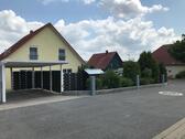 Foto - Freistehendes Einfamilienwohnhaus mit Garten, Garage, Carport