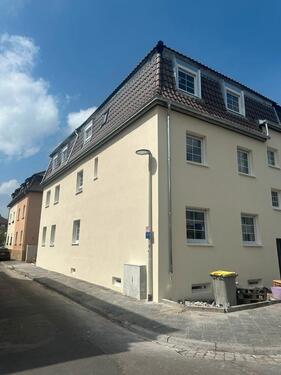 Foto - Gehobene & kernsanierte 4-Zimmer-Wohnung (ca. 92 m²) zu vermieten