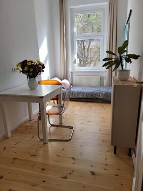 Foto - Schön, Möbliert, Renoviert Studio Apartment 1 Zimmer Wohnung