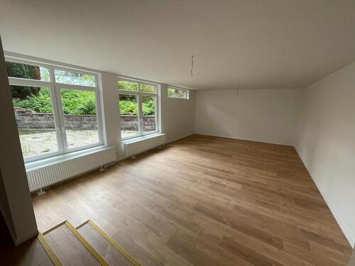 Foto - Wunderschön renovierte 2 Zimmerwohnung mit großer Terrasse nach Süden!