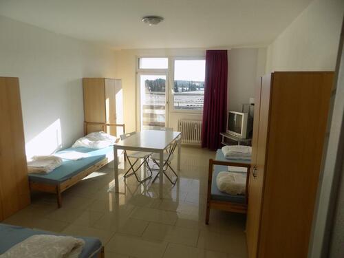 Foto - Personalwohnungen, Apartment, Wohnen auf Zeit, Arbeiterwohnheim