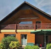 Schönes, großzügiges Zweifamilienhaus in Hänigsen in ruhiger Lage - Uetze