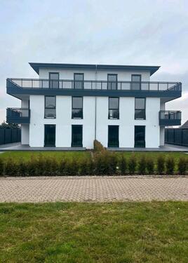 Foto - DHH - Einzug nach Neubau - 2.050,00&nbsp;EUR Kaltmiete, ca.&nbsp; 206,00&nbsp;m&sup2;