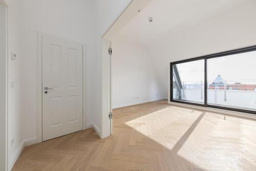 Foto - 2 Zimmer Dachgeschoßwohnung zur Miete in Berlin