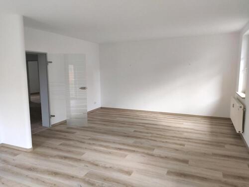 Foto - 3 Zimmer Wohnung,2 Schlafzimmer, Bad, Gäste WC, Parkplatz