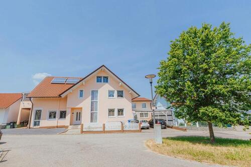 Foto - 12 Zimmer Mehrfamilienhaus, Wohnhaus zum Kaufen in Mengkofen