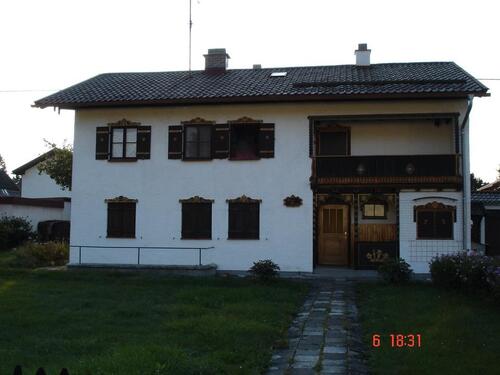 Foto - Geräumiges Haus mit großem Grund in ruhiger und zentraler Lage