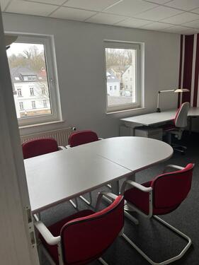Foto - Fröndenberg zentral: Bürofläche(107 m²) mit Küche,Aufzug, 2Tiefga