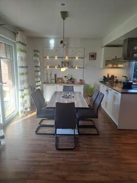 Foto - Doppelhaushälfte DHH mit Kamin, Garage & Einbauküche Friesoythe