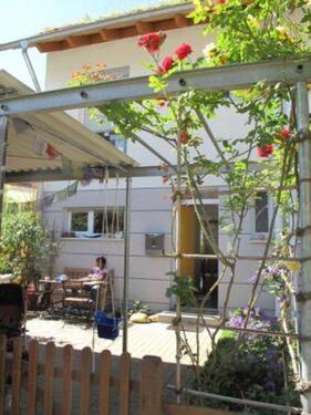 Foto - Neu gegründete Ü40 Haus-WG hat ein Zimmer frei