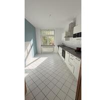 Platz zum Wohlfühlen | Geräumige 2-Raum-Wohnung mit Balkon und Stellplatz! - Erfurt Johannesvorstadt