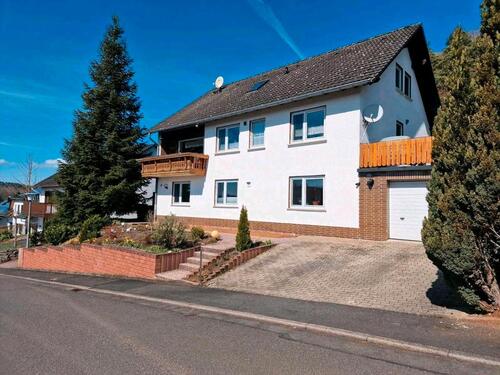 Foto - Mehrfamilienhaus am Waldrand in Südlage
