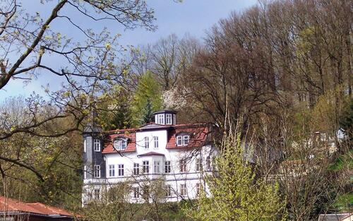 Foto - Große, sonnige 3-Raum Dachgeschoßwohnung