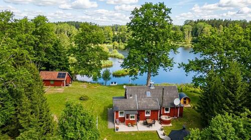 Foto - Ferienhaus am Fluss Emån in Schweden (Südschweden) vermieten: Sauna, Badezuber, Grillhütte, Kanu - Angeln in Fluss - Wandern - Ferienunterkunft