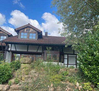 Foto - Haus mit Gewerbebauplatz. Nutzung als Wohnungen Büros Praxen