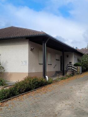 Foto - Gewerberäume (bisher Physiopraxis)