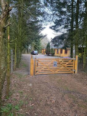 Foto - Haus mit großem Grundstück am Wald zu verkaufen