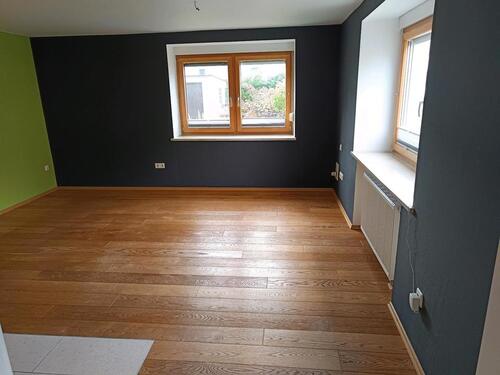 Foto - 6 Zimmer Wohnung zu vermieten - 1.450,00&nbsp;EUR Kaltmiete, ca.&nbsp; 180,00&nbsp;m&sup2;