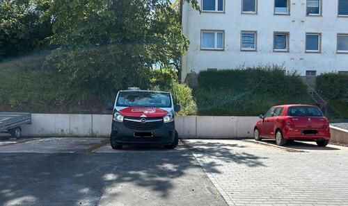Foto - Stellplätze für Wohnmobile & Baufahrzeuge zu vermieten