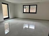 Foto - Stilvolle, exklusive 3-Zi-Wohnung mit Terrasse und Stellplatz in bevorzugter ruhiger Lage
