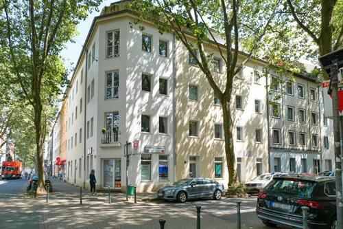 Foto - Stadtmitte: Großzügige 3-Zimmer-Wohnung mit Einbauküche