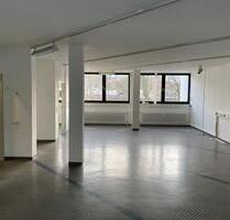 Zentral gelegene GewerbeflächeBürofläche zu vermieten - Neuenrade