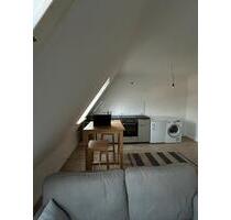 Teilmöbliertes DG-Apartment in Bremen-Gröpelingen