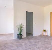 1-Zimmer-Wohnung mit Balkon - 201,00&nbsp;EUR Kaltmiete, ca.&nbsp; 33,55&nbsp;m&sup2; in Chemnitz (PLZ: 09113) Altendorf