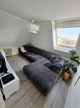 Foto - 2 Zimmer Dachgeschoßwohnung zur Miete in Wiesbaden