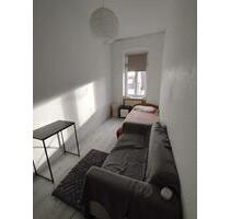 Schönes WG-Zimmer in Leipzig-Leutzsch, 350 € Warmmiete – ab 25.11 Schönes WG-Zimmer in Leipzig-Leutzsch, 350 € Warmmiete – ab 25.11