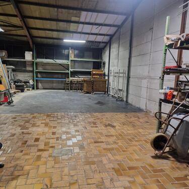 Foto - Lagerhalle zu vermieten - 2.000,00 EUR Kaltmiete,