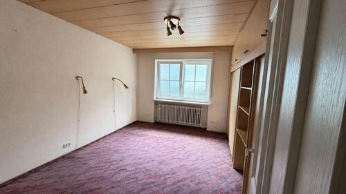 Foto - 11 Zimmer Mehrfamilienhaus, Wohnhaus in Jettingen-Scheppach