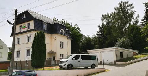 Foto - 9 Zimmer Mehrfamilienhaus, Wohnhaus zum Kaufen in Schirgiswalde-Kirschau
