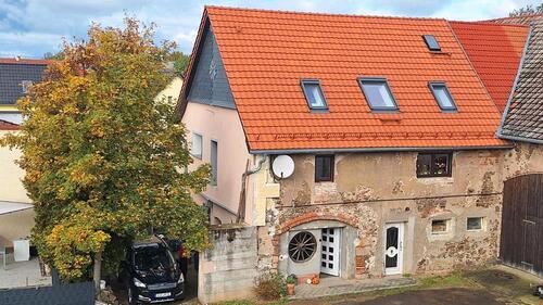 Foto - Attraktives Einfamilienhaus auf einem Dreiseithof