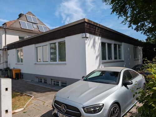 Foto - Stilvoll modernisierter Bungalow in Augsburg mit Garten und große