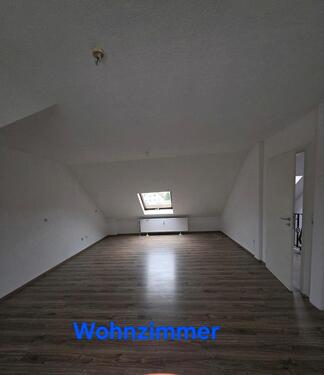 Foto - 3-Zimmer Dachgeschosswohnung - 1.200,00 EUR Kaltmiete,