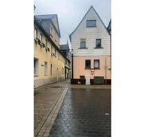 Haus zum kauf - 140.000,00&nbsp;EUR Kaufpreis, ca.&nbsp; 102,00&nbsp;m&sup2; in Braubach (PLZ: 56338)