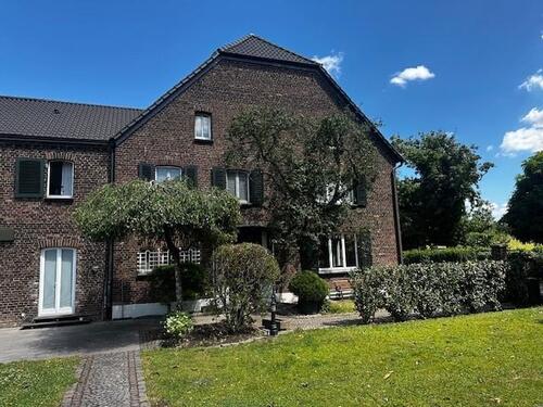 Foto - 7 Zimmer Erdgeschoßwohnung zur Miete in Duisburg