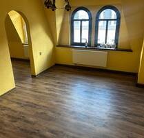 Vermiete 3 Raumwohnung - 677,00&nbsp;EUR Kaltmiete, ca.&nbsp; 81,90&nbsp;m&sup2; in Bischofswerda (PLZ: 01877)