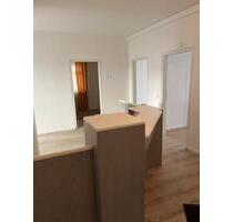 Büro-Praxis - 1.650,00&nbsp;EUR Kaltmiete, ca.&nbsp; 15,00&nbsp;m&sup2; in Freising (PLZ: 85354) Am Vogelherd