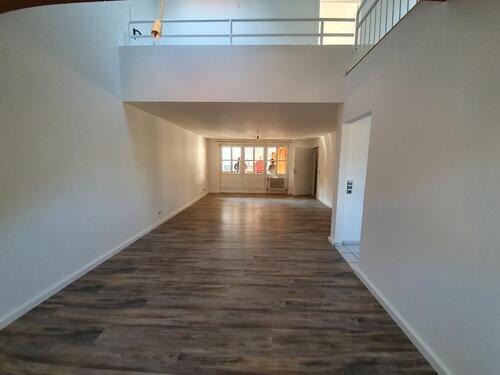 Foto - In der Fußgängerzone. Renovierte 4,5Z-Wohnung (2x Balkon, Küche,)