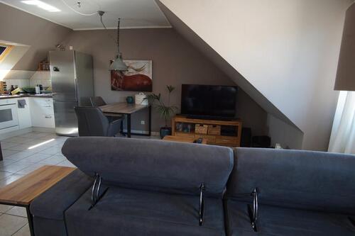 Foto - Helle Dachgeschosswohnung in guter Lage in COE PKW-Kellerplatz