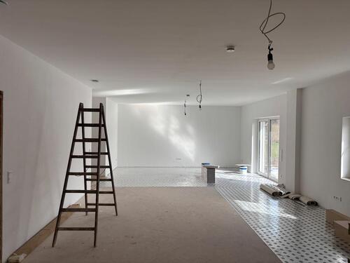 Foto - Moderne 2-3 Zimmer Wohnung - 1.200,00&nbsp;EUR Kaltmiete, ca.&nbsp; 110,00&nbsp;m&sup2;